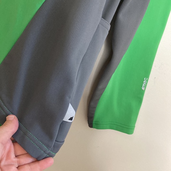 MEC Cycling Shirt Mens XL Green Gray Long Sleeve Half Zip Micro Fleece - Picture 6 of 15